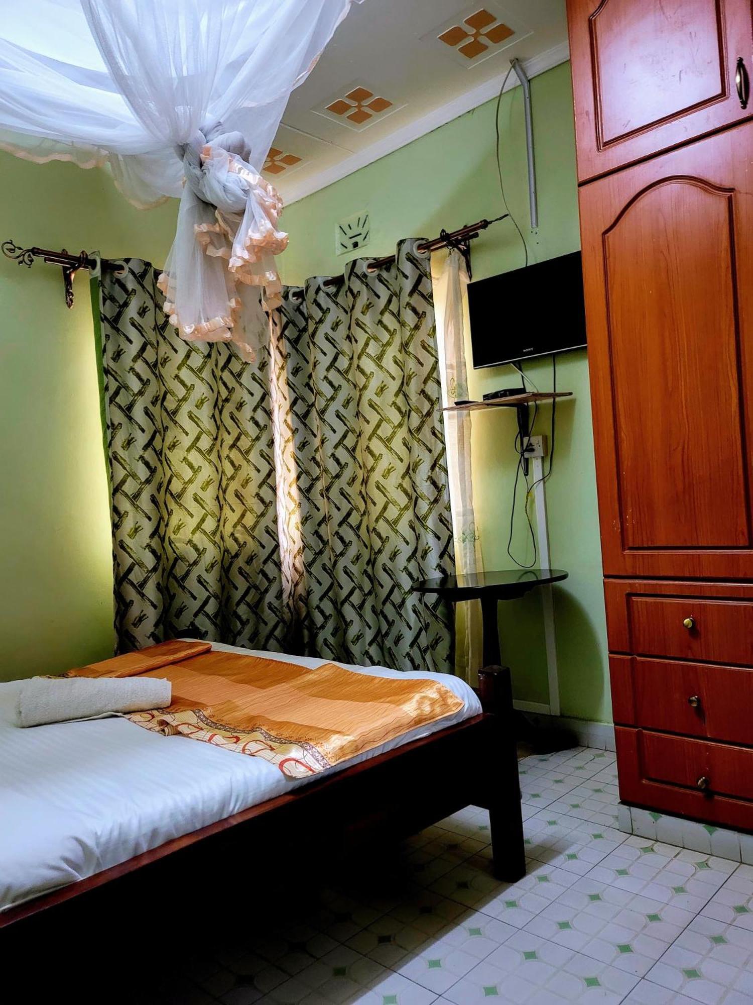 Apex Resort Накуру Екстер'єр фото